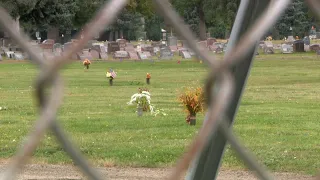 Latest headlines | At least 15 bronze vases stolen from Crown Hill Cemetery since May
