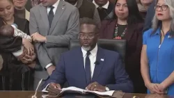 Chicago mayor’s order on prosecuting federal agents draws mixed reactions