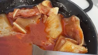 Sabor a casa: cabeza de chancho y yuca evocan la infancia de doña Marta