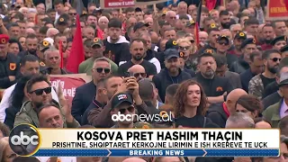 ‘Marshi për liri’ në Prishtinë/Gruaja e Krasniqit shpërthen në lot gjatë fjalimit të vajzës së Calit