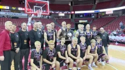 Мужская баскетбольная команда Сеймура завершила великолепный сезон, завоевав серебряный мяч.