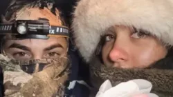 J Rei sorprendió a María Becerra en Finlandia y le cocinó a bajas temperaturas