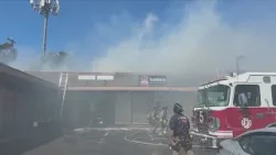 Пожар возле магазина 7-Eleven в Фресно расследуется как возможный поджог.