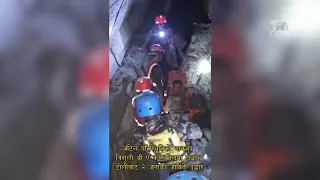 Top News - Tjetër mrekulli në Nepal / 10 ditë pas katastrofës, nxirret i gjallë nga tunelet