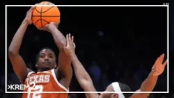 Мужская команда университета Гонзага готовится к игре против команды Техаса в рамках турнира NCAA.