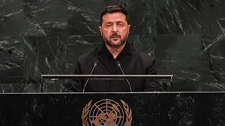 Volodymyr Zelensky dénonce la "folie" de Vladimir Poutine