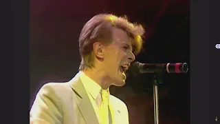 "The Thin White Duke" arrives in Monsummano Terme