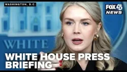 ПОЛНЫЙ ПРОСМОТР: Каролина Ливитт проводит пресс-брифинг в Белом доме. ПОЛНЫЙ ПРОСМОТР: Каролина Ливитт проводит пресс-брифинг в Белом доме.