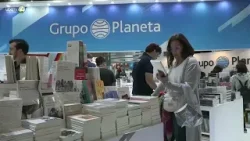 Se inagura la edición 48 de la Feria del Libro de Buenos Aires con dificultades para vender libros