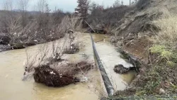 Rrëshqitje dherash e gërryerje toke/ Mirditë, rrëzohen katër shtylla elektrike, pa energji 4 fshatra