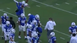 Duke player apologizes for swatting away trainer's arm during UNC game