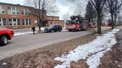 В результате пожара жители жилого комплекса Endion School Apartments были вынуждены покинуть свои... В результате пожара жители жилого комплекса Endion School Apartments были вынуждены покинуть свои...