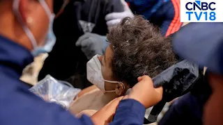 Venezuela Earthquake: Father And Son Rescued Alive After 4 Days Under Quake Rubble | La Guaira |N18G