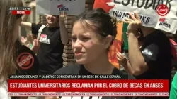 Estudiantes universitarios reclaman por el cobro de becas en Anses - Elonce