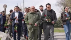 Նարեկ Կարապետյանը թիմակիցների հետ այցելել է Եռաբլուր