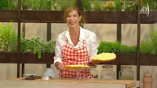 Dinner's ready, everyone to the table! (TV2000) - How to cut sponge cake into perfect layers?