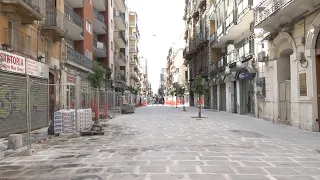 Riqualificazione di via Manzoni, posate le basole originali: da lunedì cantiere a pieno regime