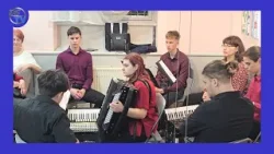 DSTV | ÚJRA ZENÉLT A CUKRÁSZDA