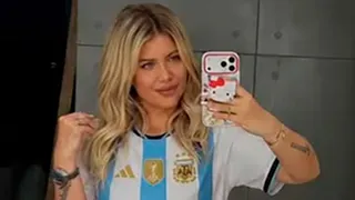 SHOCKING: Wanda Nara shows how many cell phones she carries in her purse and what she uses them for