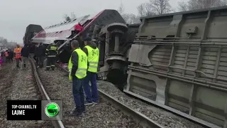 Top Channel/ Treni me 150 pasagjerë del nga shinat, përmbysen vagonat dhe plagosen 20 persona
