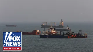 Strait of Hormuz SHOWDOWN: US and Iran claim control…