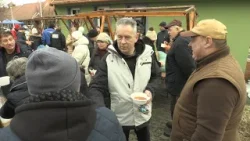 Ételt osztott Keszthelyen a Tisza Párt