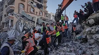 Τουλάχιστον 12 νεκροί και δεκάδες αγνοούμενοι μετά την κατάρρευση κτιρίου στη Γάζα Σίτι