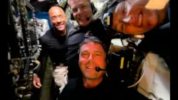 La vía láctea y los detalles de la cara oculta de la Luna, en nuevas imágenes reveladas por la NASA