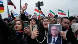 Más de 200.000 se manifiestan en Múnich por Reza Pahlavi y un cambio de régimen en Irán