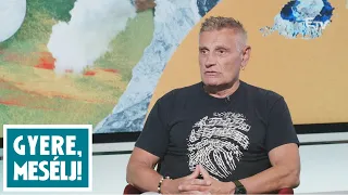 Nem mindegy, hogy nevetnek rajtunk, vagy nevetségesek vagyunk – Sipos Péter a Gyere, mesélj! vendége