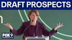 Сенатор Эми Клобучар выступает за проведение драфта НФЛ в Миннесоте.