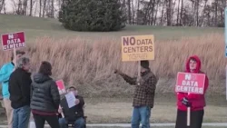 Округ Стокс подал в суд из-за одобрения проекта строительства центра обработки данных в Уолнат-Коув. Округ Стокс подал в суд из-за одобрения проекта строительства центра обработки данных в Уолнат-Коув.