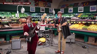 The SF grocery co-op brings live concerts to the produce aisle