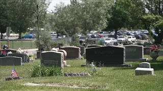 Lafayette approves options for families after cemetery halts casket burials