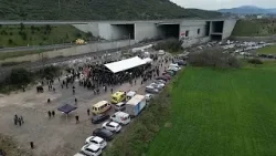 Grecia recuerda a las víctimas un año después del mayor accidente de tren de su historia