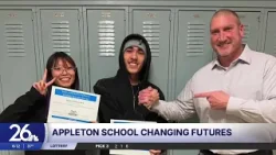 Второй шанс: за кулисами Центральной средней школы Эпплтона