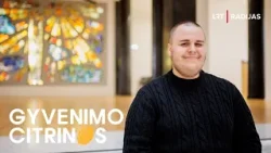 Justinas Visickas apie sveikatos iššūkius: saviironija scenoje – būdas malšinti skausmą Justinas Visickas apie sveikatos iššūkius: saviironija scenoje – būdas malšinti skausmą