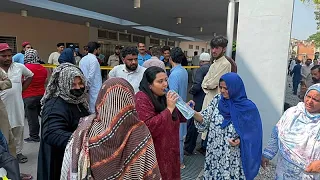 Quatorze nourrissons tués dans l'incendie d'un hôpital au Pakistan