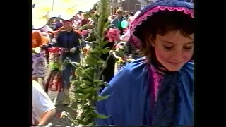 Uit den ouden doos 1990 dl 2