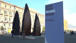 Vojageur, presentata in Piazza Municipio l'opera di Ibrahim Mahama