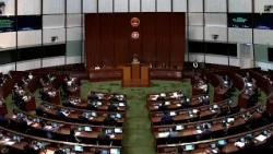 立法會一連三日合併辯論五年規劃及施政報告