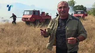 Со „ер трактори“ и тешка механизација се гаси пожарот во Мариово