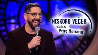 Juraj Šoko Tabaček rozosmieje celé štúdio – stand-up u Petra Marcina | Neskoro večer 😄