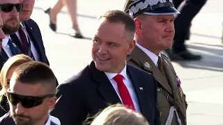 THE PRESIDENT RESPONDS TO TUSK! "Government, start by cutting your own costs, not the Polish peop...