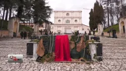 L'Aquila  La scalinata di San Bernardino ospita 'La Passione di Giesu Christo'