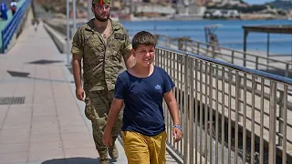 Θέουτα: Χιλιάδες μετανάστες παραμένουν, ο πρόεδρος κατηγορεί το Μαρόκο