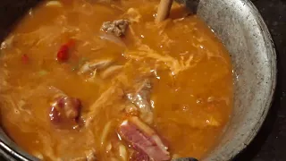 România în bucate: Ciorbă de perişoare şi gulyaş de viţel (@TVR Cluj)