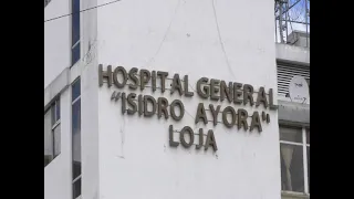 Citizen complaint flags lack of transparency in Hospital Isidro Ayora contracts