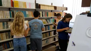 Biblioteka e shkollës "Selman Riza" ndihmë e madhe për nxënësit