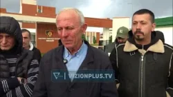 Protesta në Rrjoll, policia shoqëron 15 persona, banori me lot të sy: E kam shtëpinë ka 118 vjet